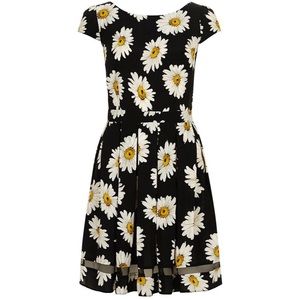 🌼 cutest black daisy tea dress by dorothy perkins